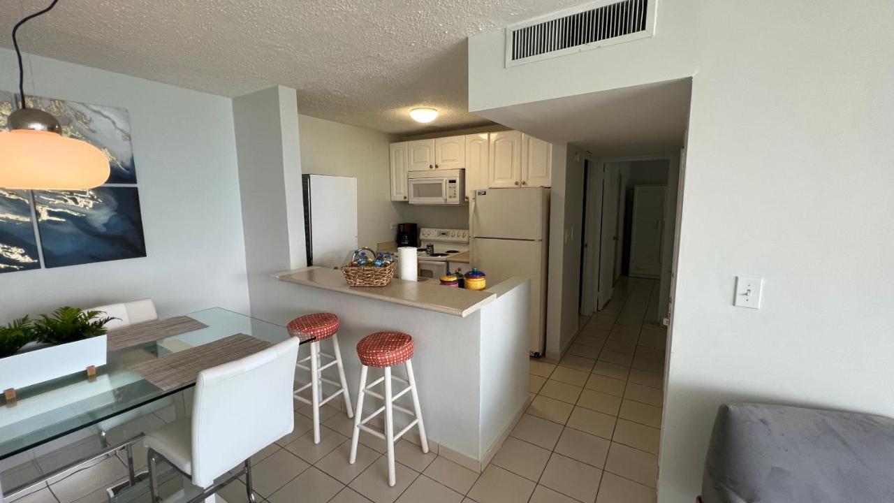 Ocean Front 2 Bedroom & Bath In Isla Verde Σαν Χουάν Εξωτερικό φωτογραφία